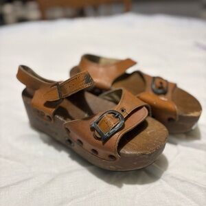 Vintage Women's Brown Leather Platform Pop Out Sandals/Roller Blades